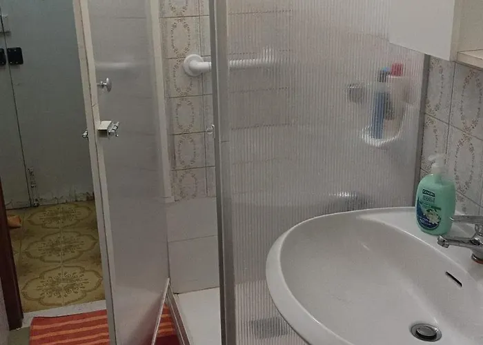 Del Borgo - Check-in H24 Bolonha